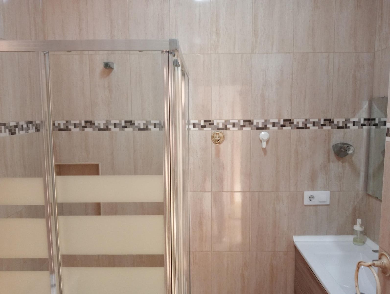 2 sovrum Radhus att hyra i Bollullos de la Mitacion med garage - 700 € (Ref: 10166776)