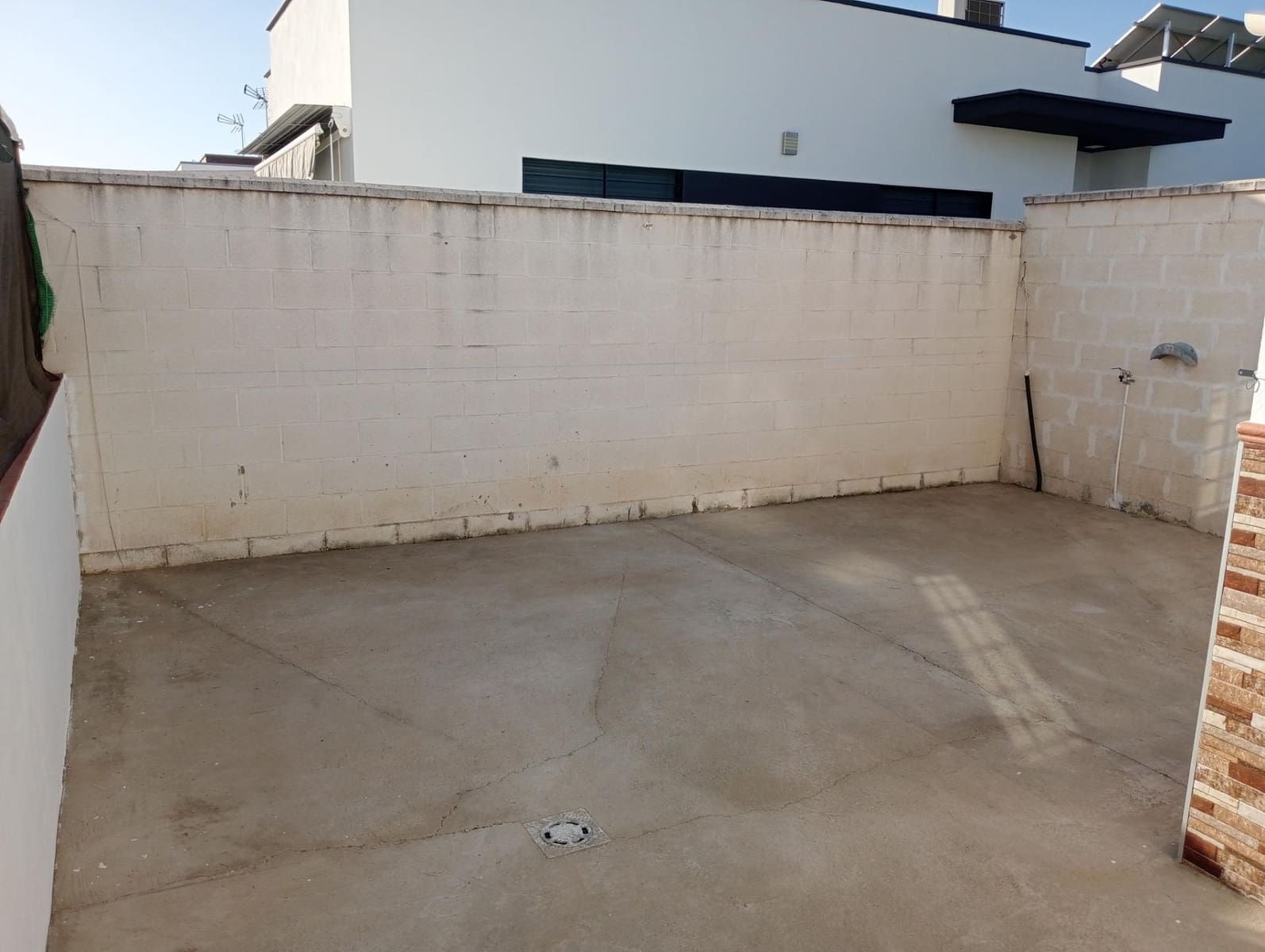 2 sovrum Radhus att hyra i Bollullos de la Mitacion med garage - 700 € (Ref: 10166776)