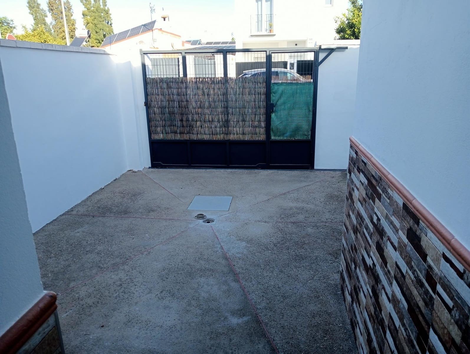 2 sovrum Radhus att hyra i Bollullos de la Mitacion med garage - 700 € (Ref: 10166776)