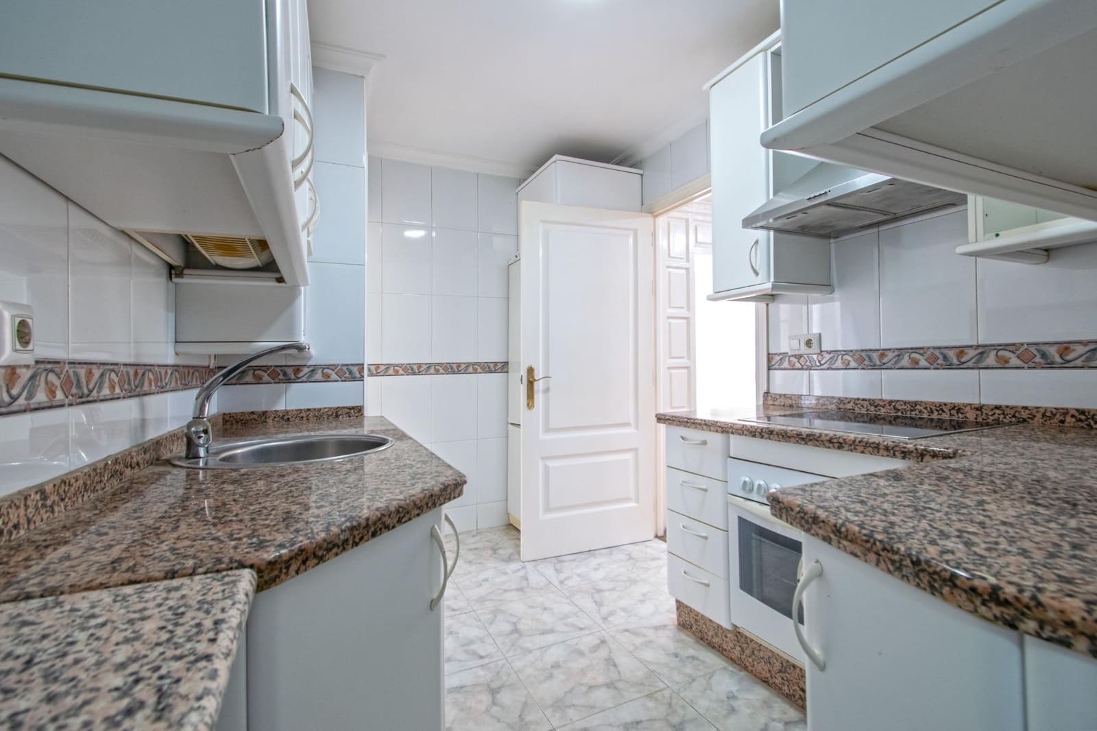 3 sypialnia Mieszkanie na sprzedaż w Miasto Sewilla - 419 000 € (Ref: 10174060)