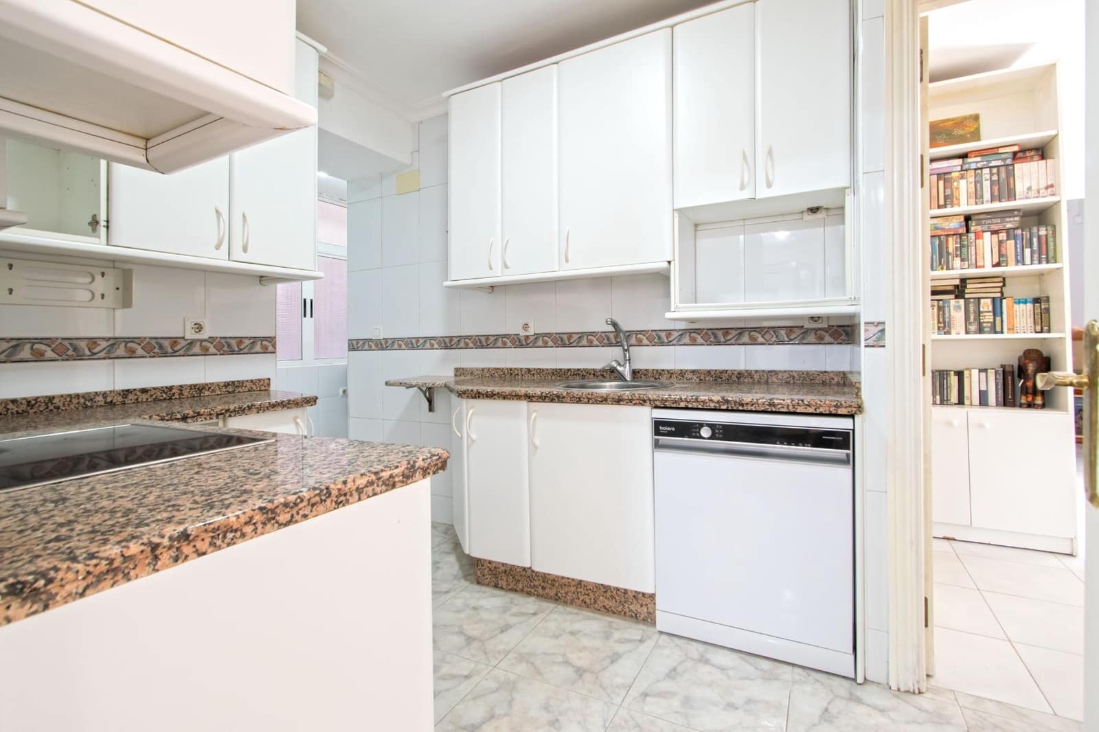 3 sypialnia Mieszkanie na sprzedaż w Miasto Sewilla - 419 000 € (Ref: 10174060)