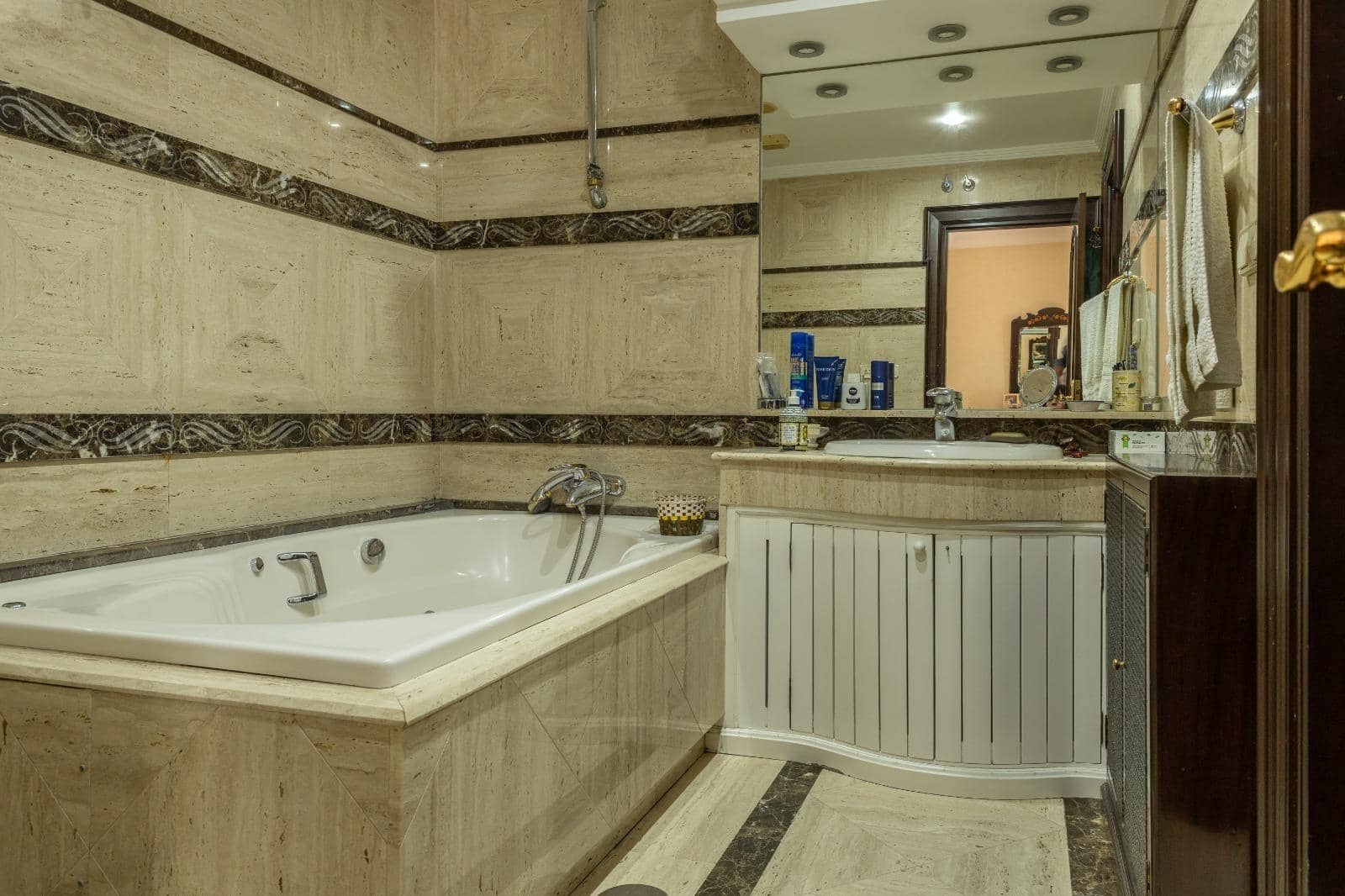 6 soverom Hus til salgs i Sanlucar de Barrameda med garasje - € 895 000 (Ref: 10174061)