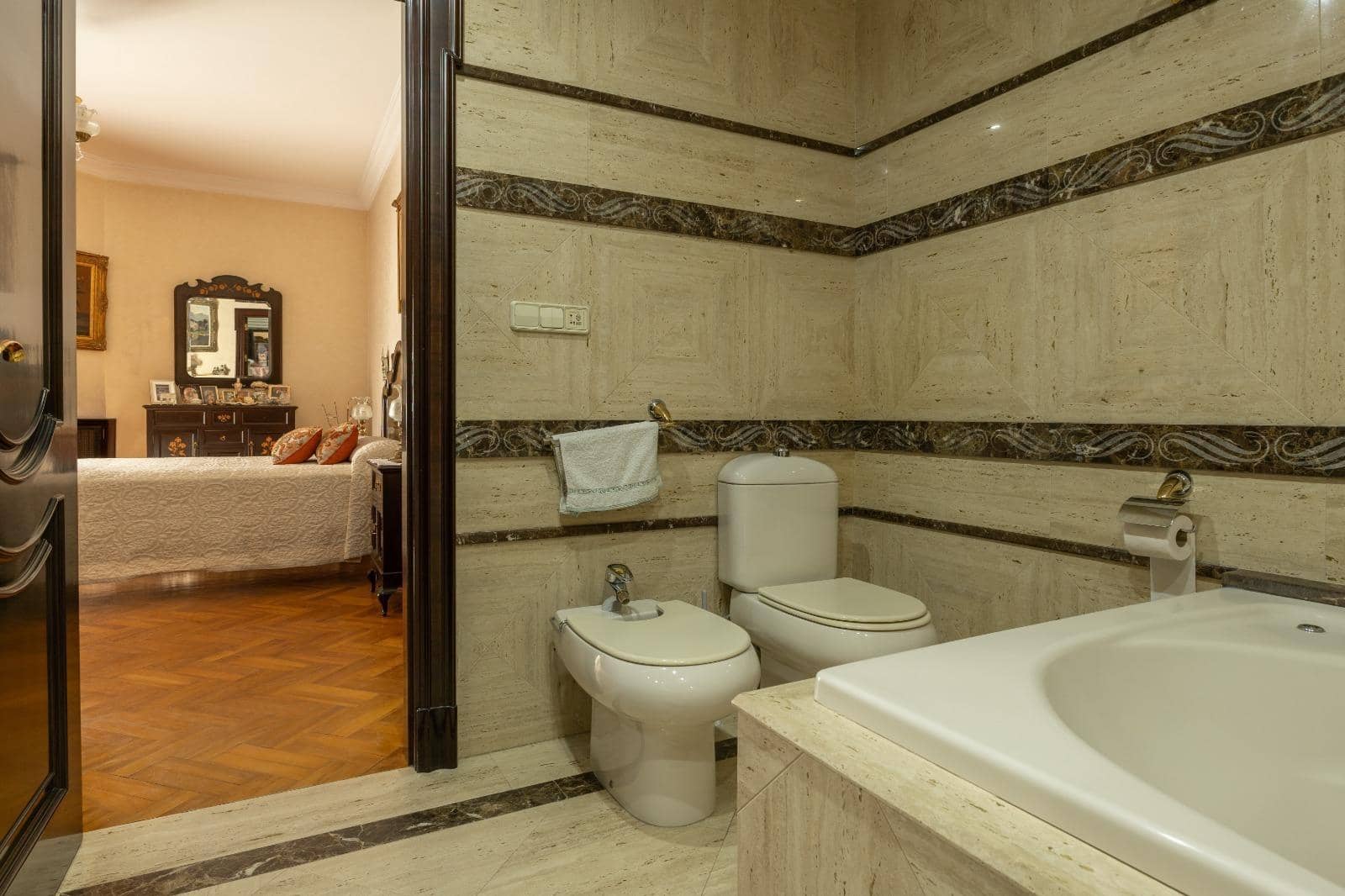 6 soverom Hus til salgs i Sanlucar de Barrameda med garasje - € 895 000 (Ref: 10174061)