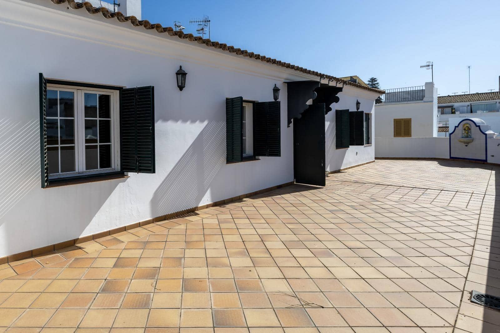 6 soverom Hus til salgs i Sanlucar de Barrameda med garasje - € 895 000 (Ref: 10174061)