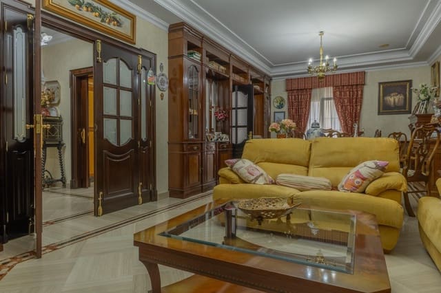 6 Zimmer Haus zu verkaufen in Sanlúcar de Barrameda mit Garage - 895.000 € (Ref: 10174061)