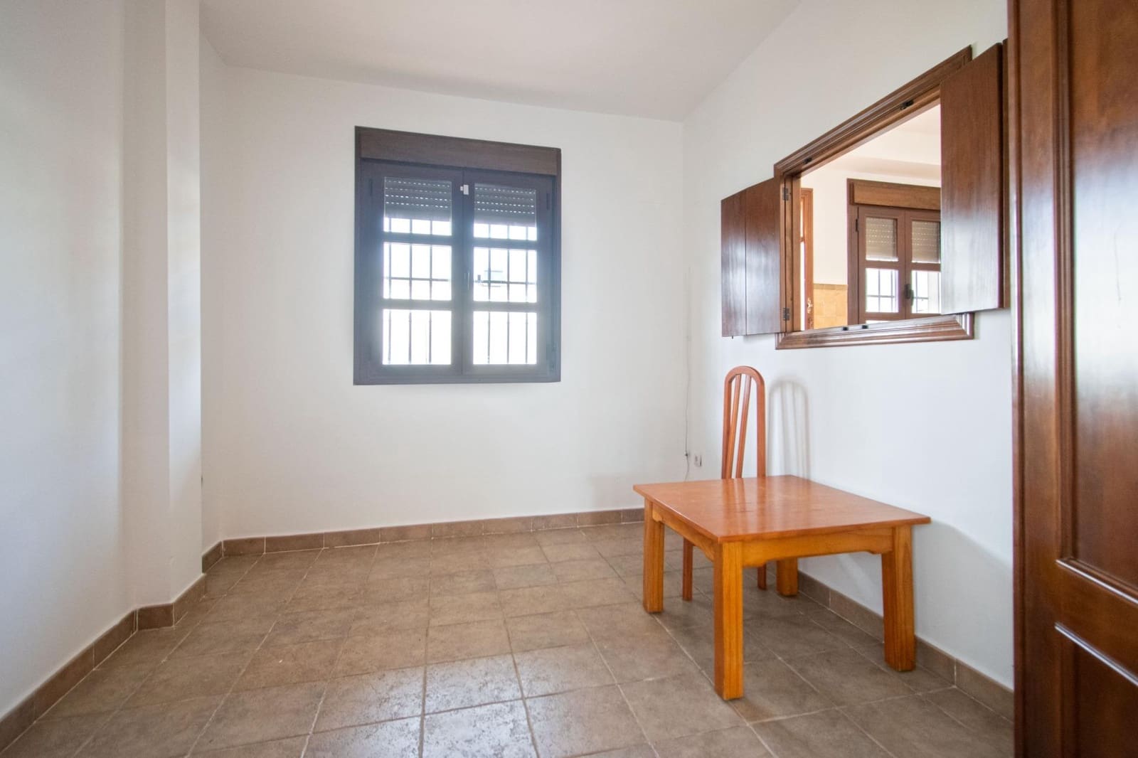 4 sovrum Semi-fristående Villa till salu i Burguillos med pool garage - 180 000 € (Ref: 10177296)