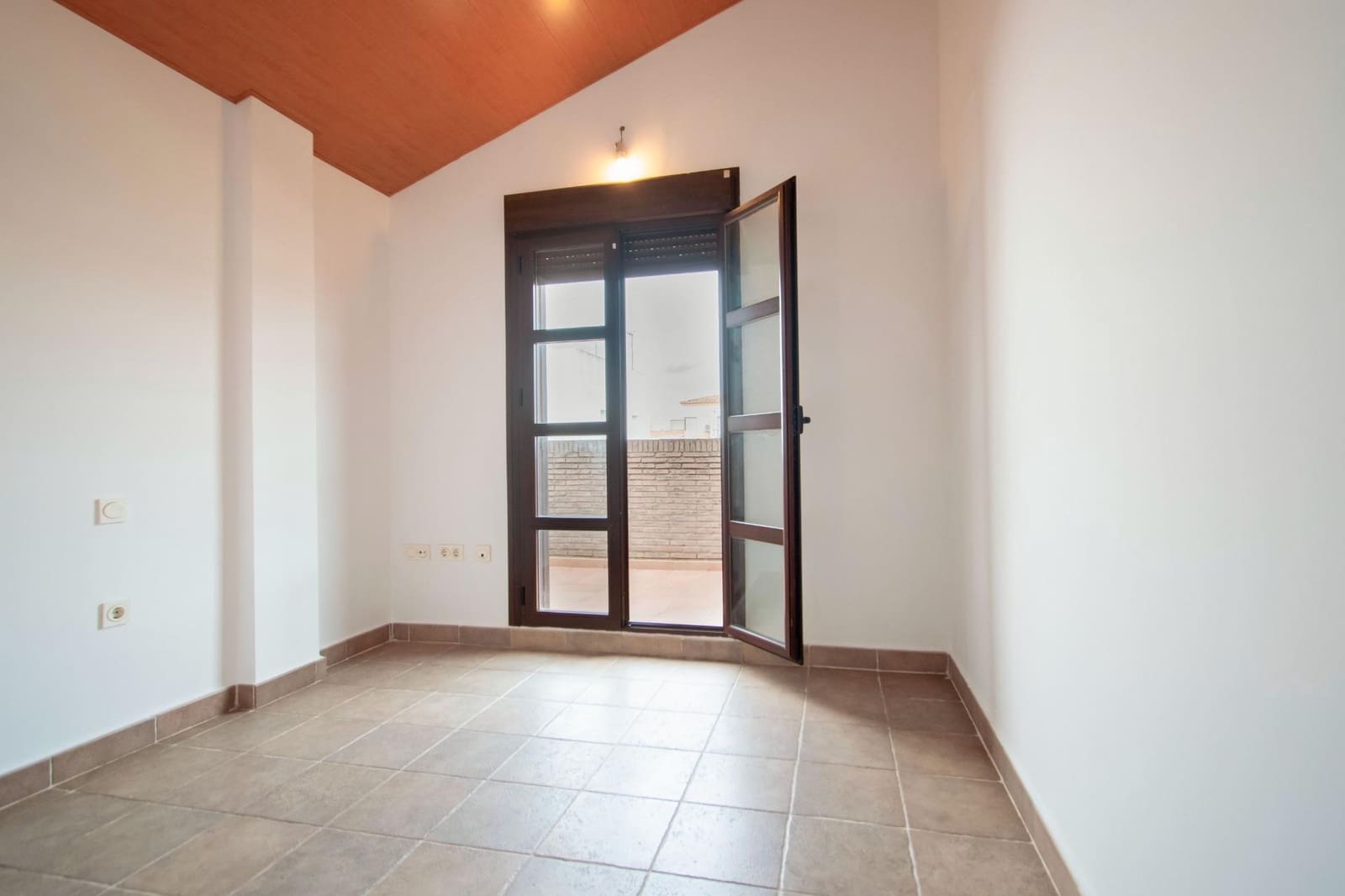 4 sovrum Semi-fristående Villa till salu i Burguillos med pool garage - 180 000 € (Ref: 10177296)