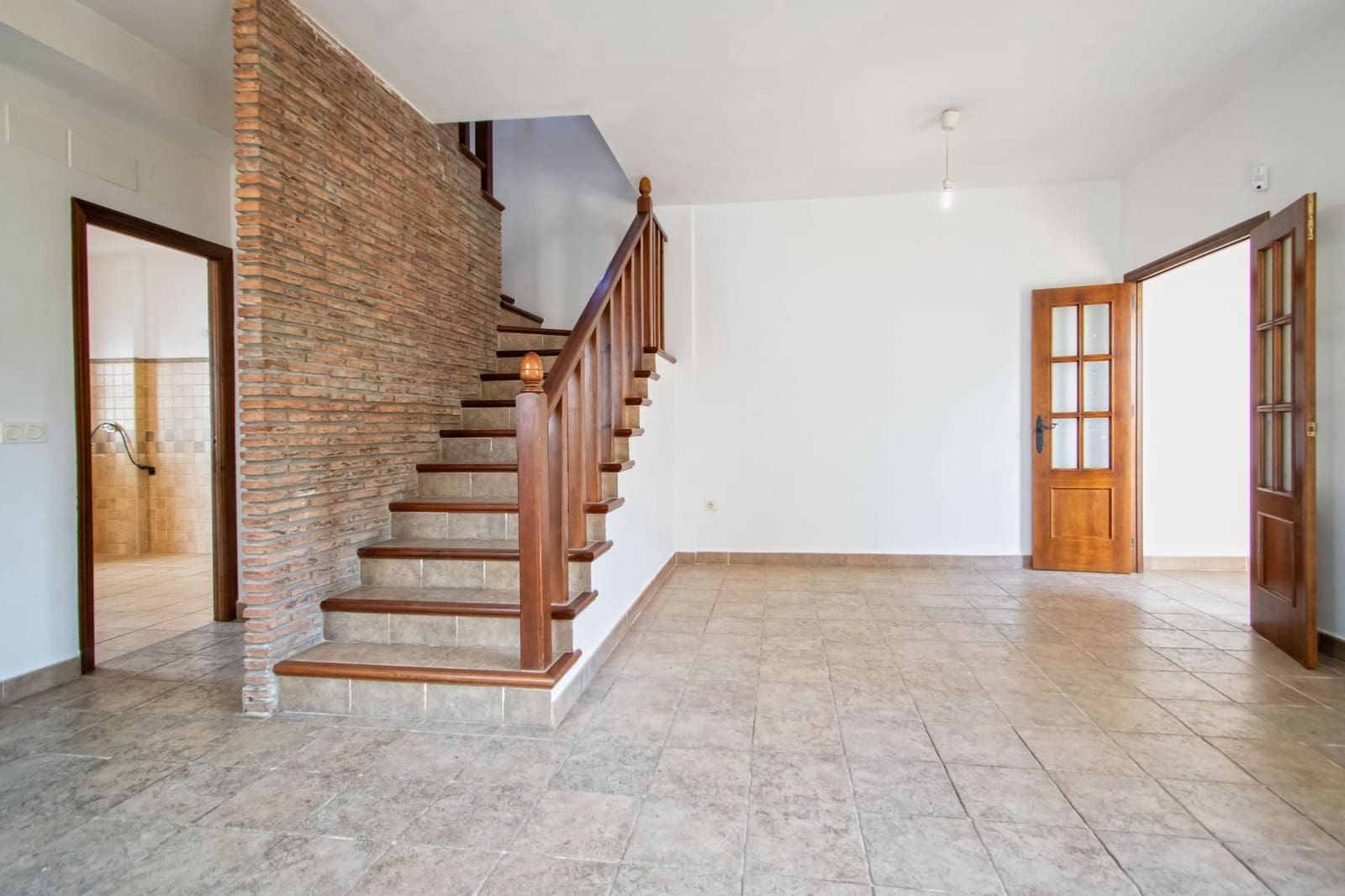 4 sovrum Semi-fristående Villa till salu i Burguillos med pool garage - 180 000 € (Ref: 10177296)