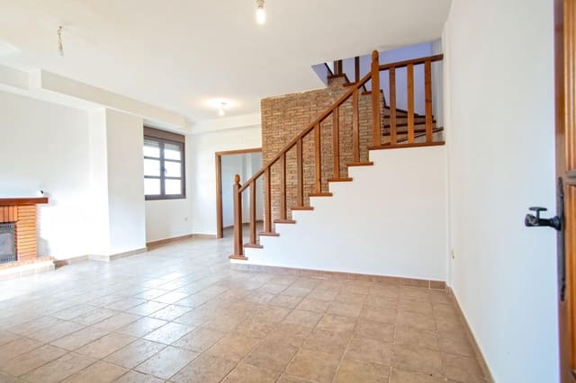 4 sovrum Semi-fristående Villa till salu i Burguillos - 180 000 € (Ref: 10177296)