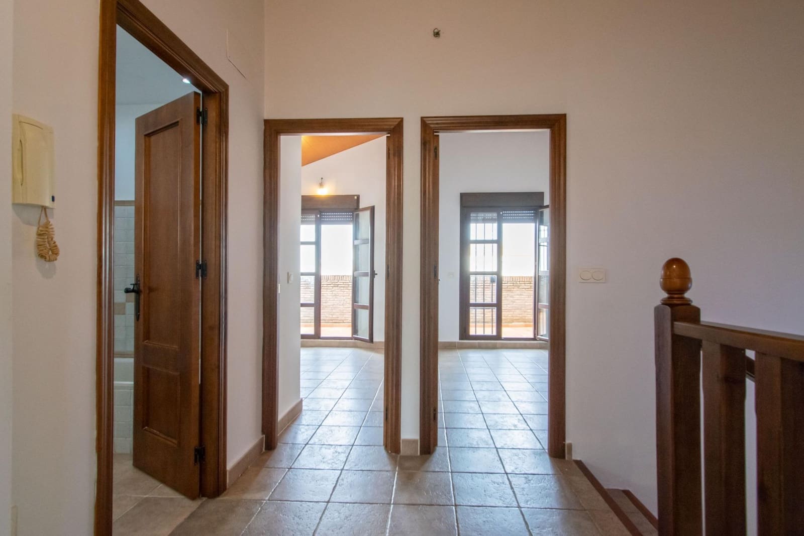 4 sovrum Semi-fristående Villa till salu i Burguillos med pool garage - 180 000 € (Ref: 10177296)