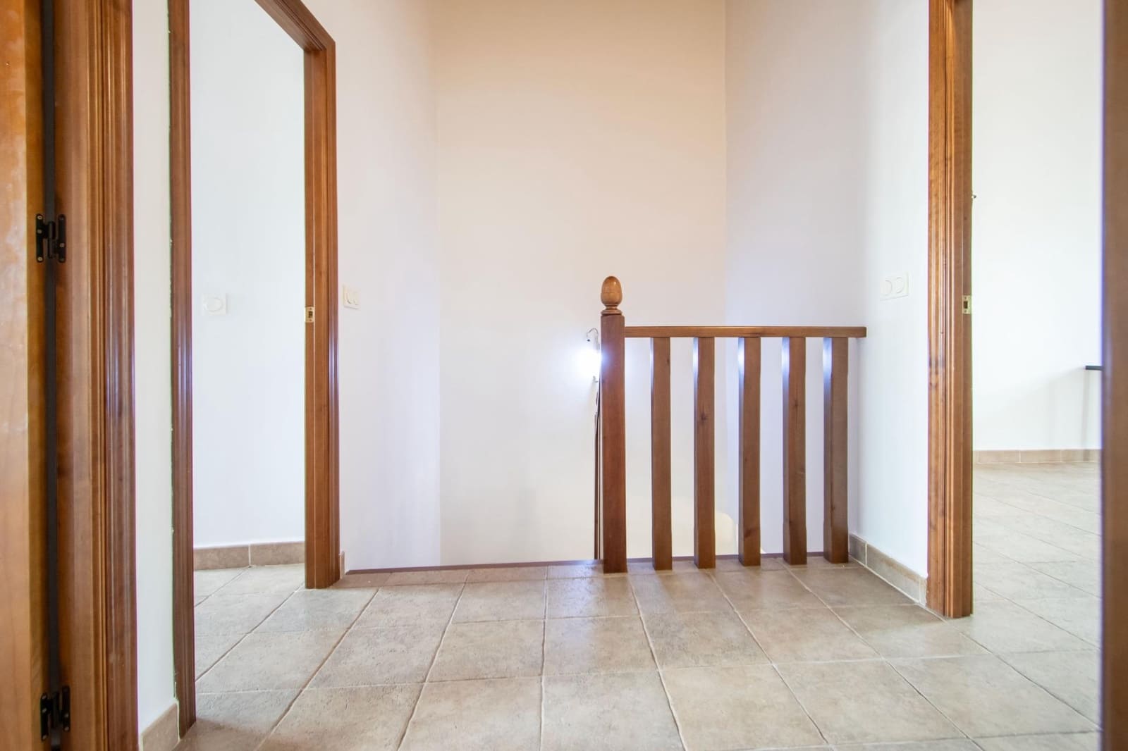 4 sovrum Semi-fristående Villa till salu i Burguillos med pool garage - 180 000 € (Ref: 10177296)
