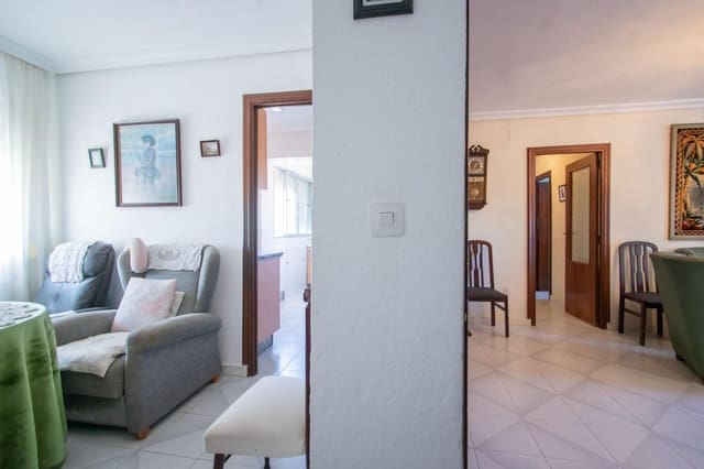 Piso de 4 habitaciones en Rochelambert, Sevilla ciudad en venta - 175.000 € (Ref: 10183008)