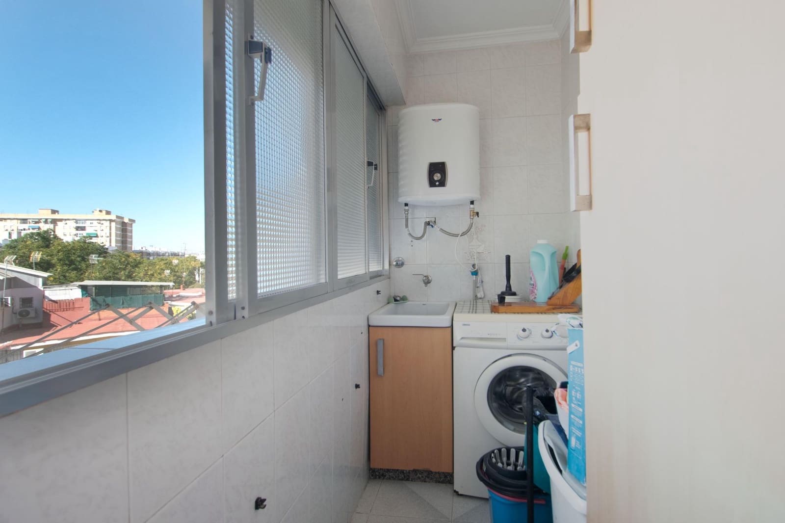 Piso de 4 habitaciones en Sevilla ciudad en venta - 175.000 € (Ref: 10183008)
