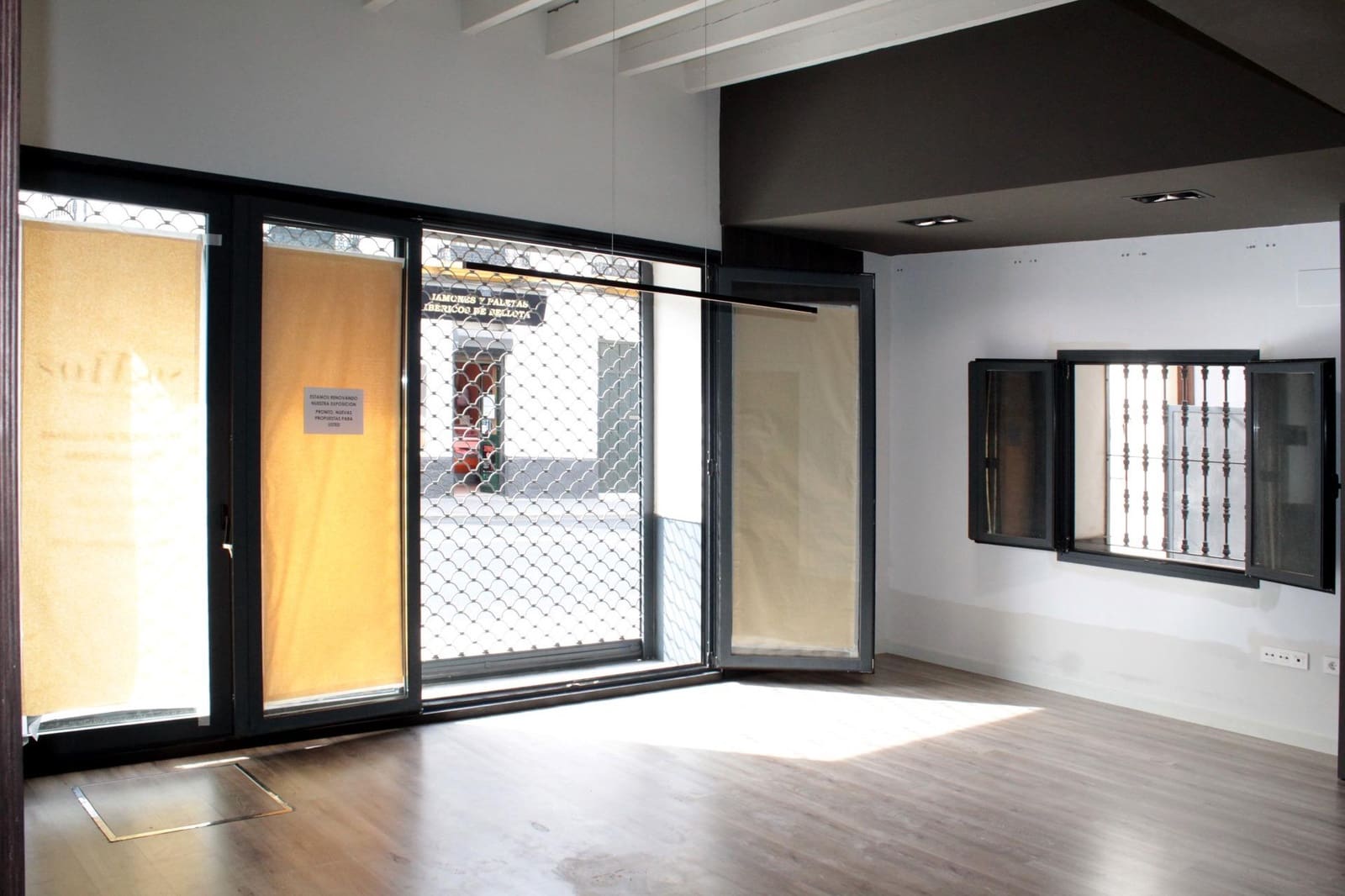 Local Comercial en Sevilla ciudad en alquiler - 1.600 € (Ref: 10183009)