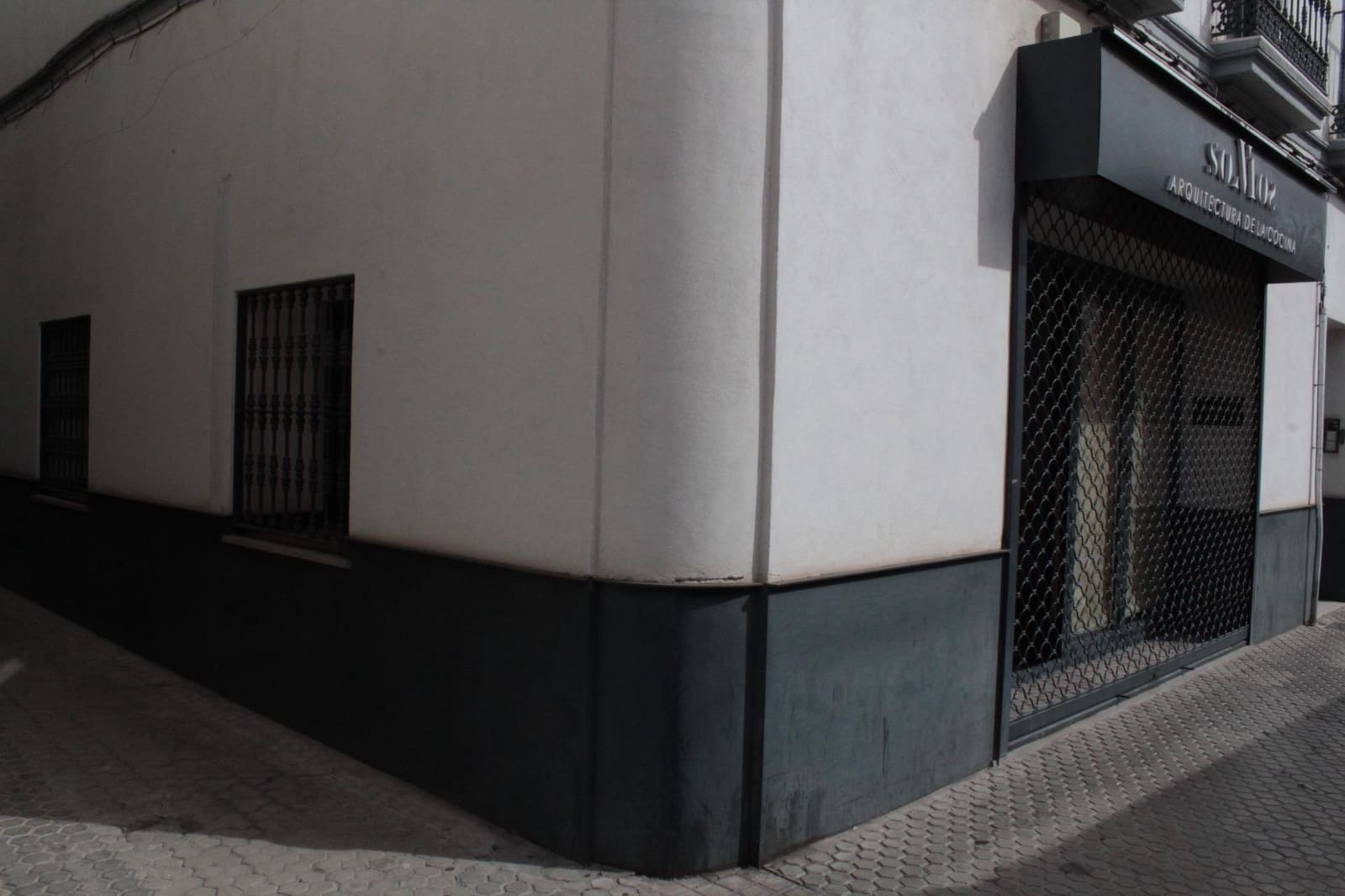 Local Comercial en Sevilla ciudad en alquiler - 1.600 € (Ref: 10183009)
