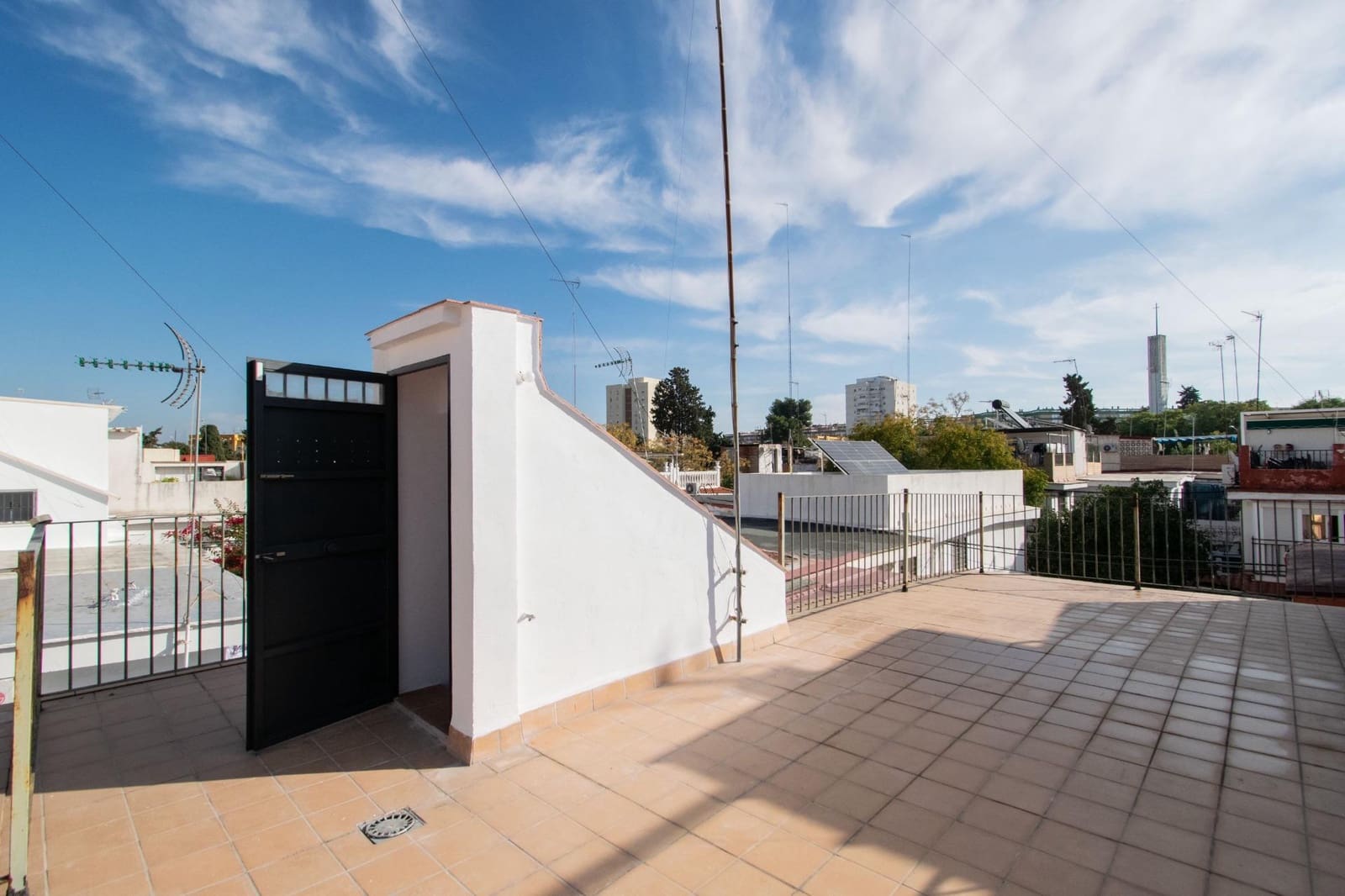 3 bedroom Terraced Villa for sale in Seville city - € 195,000 (Ref: 10183010)