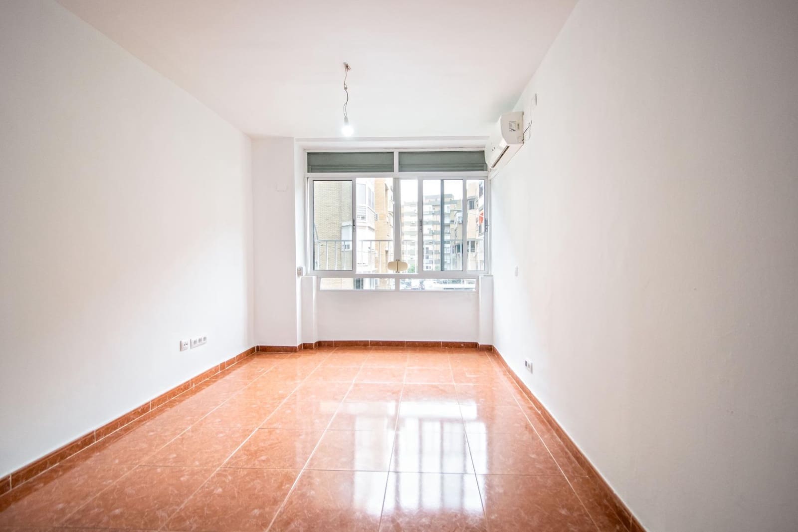 Piso de 3 habitaciones en Sevilla ciudad en venta - 398.000 € (Ref: 10185044)