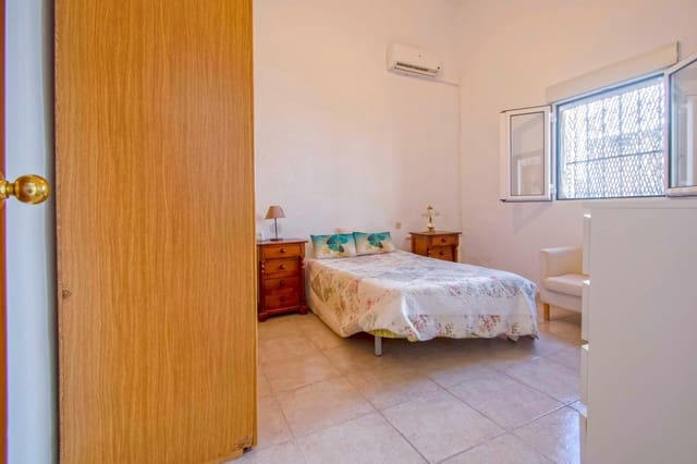 Adosado de 2 habitaciones en San Juan de Aznalfarache en venta - 139.900 € (Ref: 10187198)