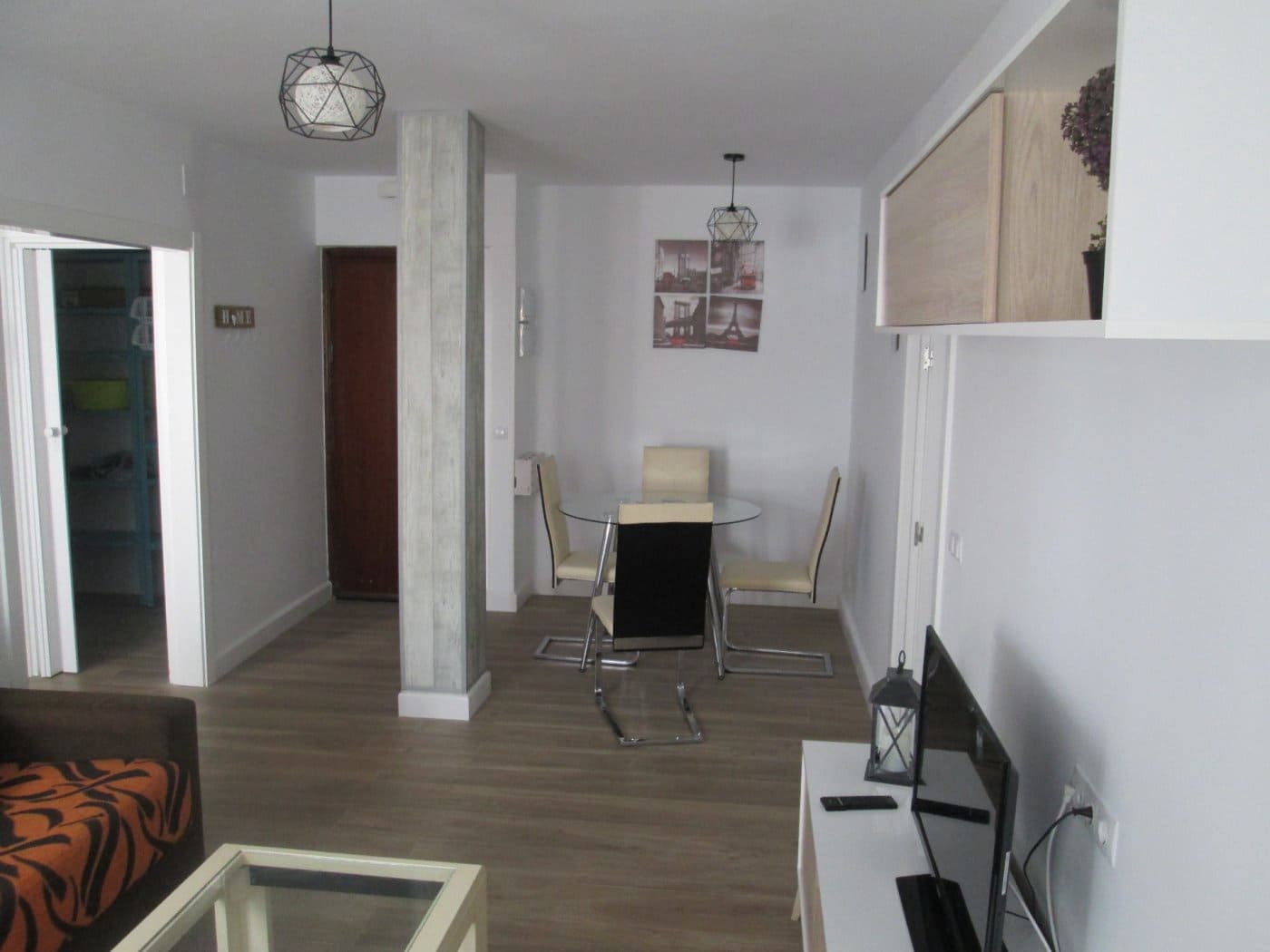 3 sovrum Lägenhet att hyra i Sevilla stad - 1 200 € (Ref: 2898777)