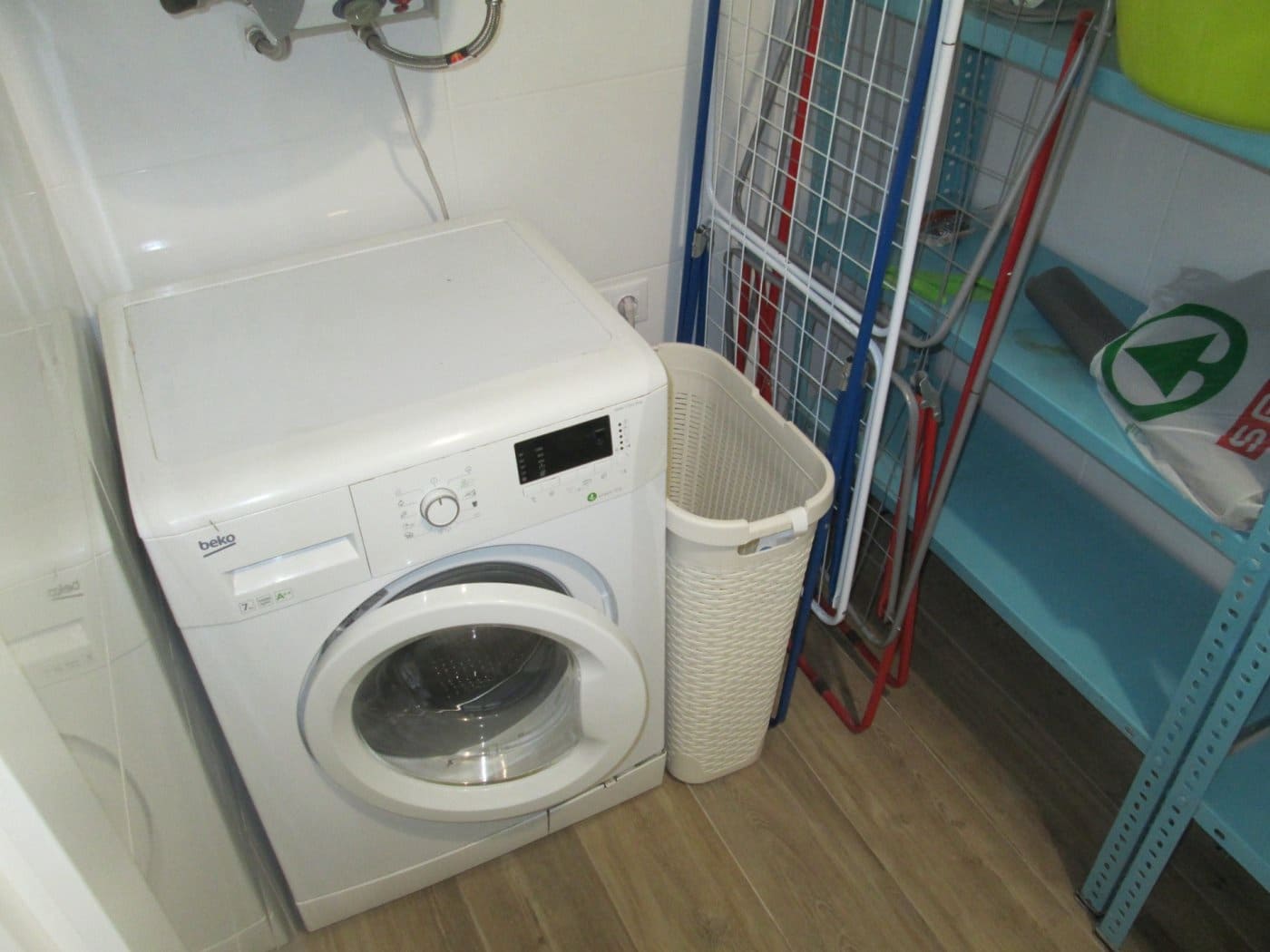 3 sovrum Lägenhet att hyra i Sevilla stad - 1 200 € (Ref: 2898777)