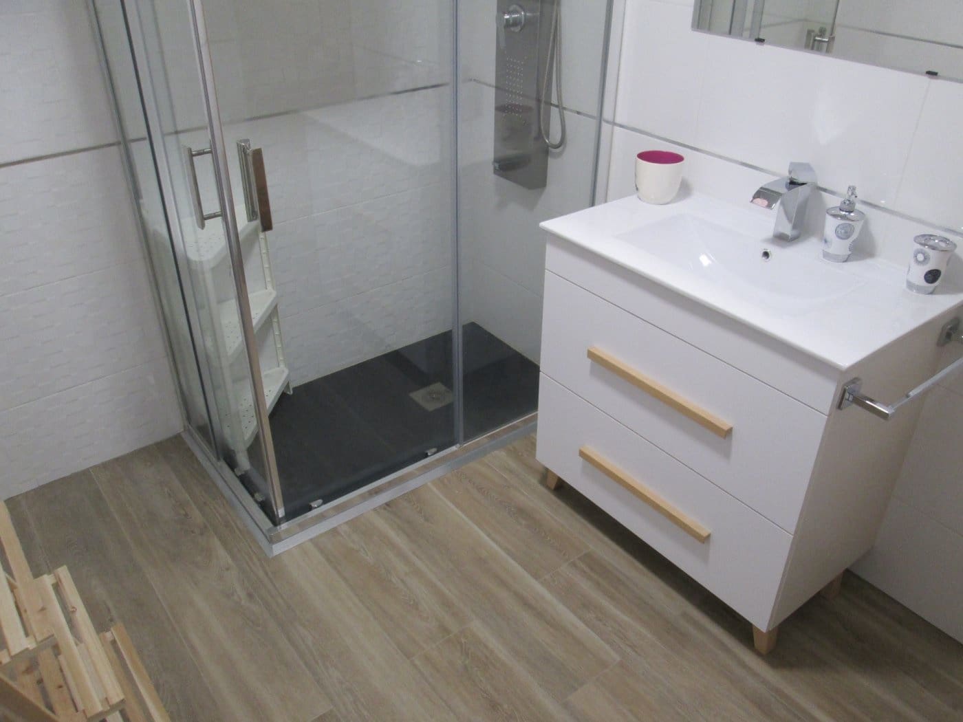 3 sovrum Lägenhet att hyra i Sevilla stad - 1 200 € (Ref: 2898777)