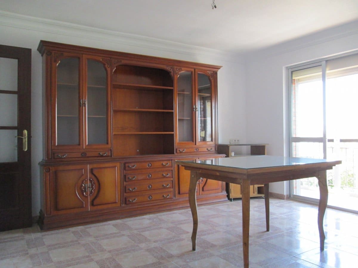 2 bedroom Flat for rent in Camas - € 650 (Ref: 3869250)