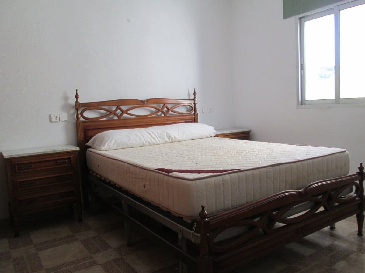 2 bedroom Flat for rent in Camas - € 650 (Ref: 3869250)