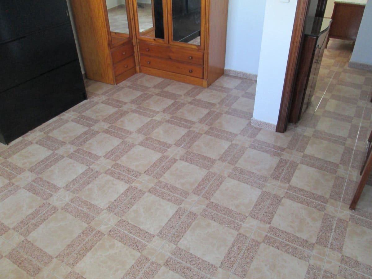 2 bedroom Flat for rent in Camas - € 650 (Ref: 3869250)