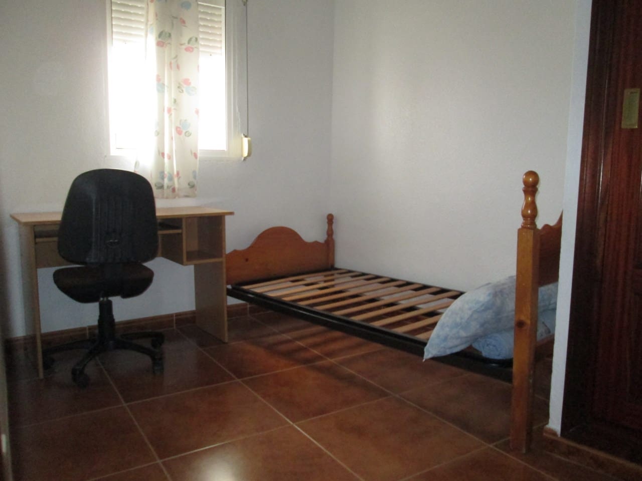 3 soveværelse Lejlighed til leje i Sevilla by - € 1.400 (Ref: 4042257)