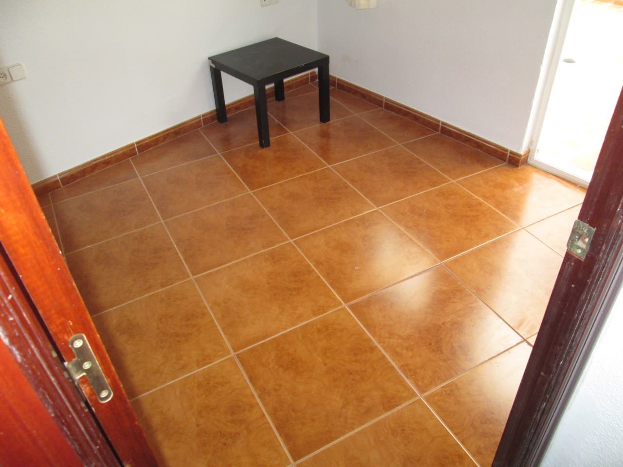 3 soveværelse Lejlighed til leje i Sevilla by - € 1.400 (Ref: 4042257)