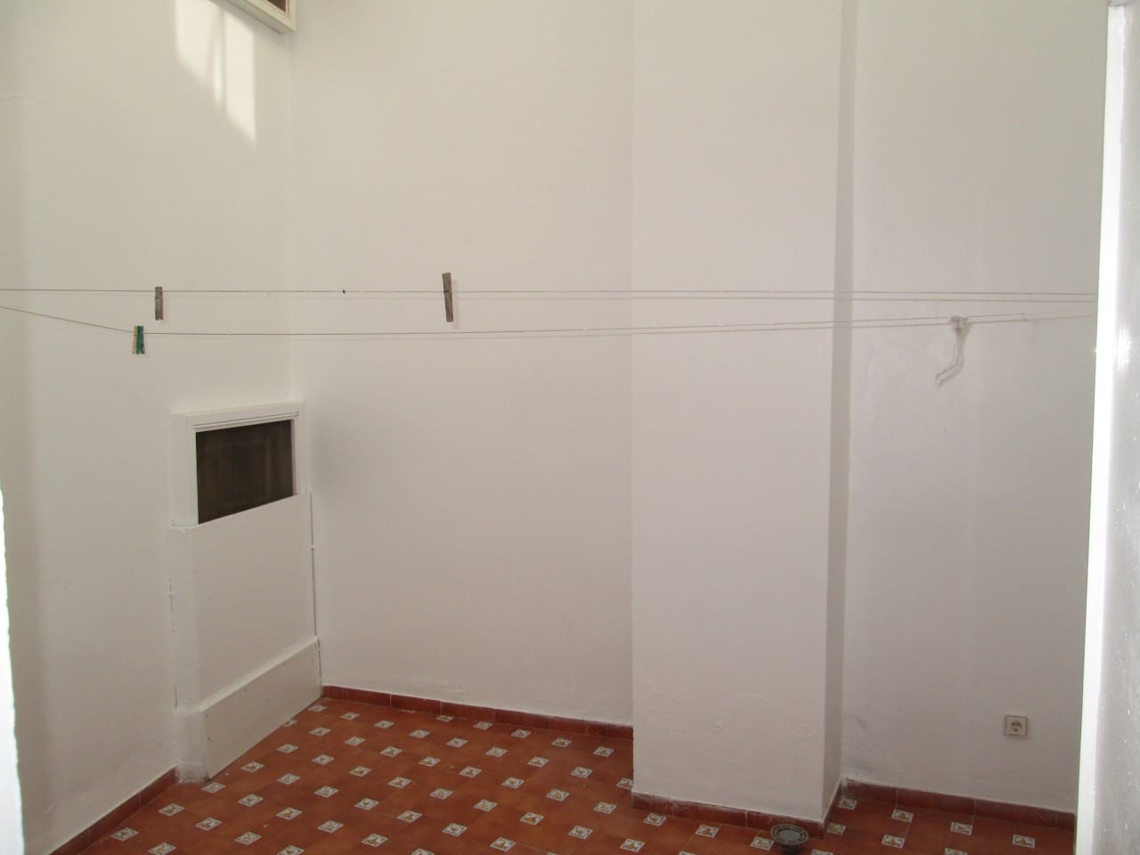 3 soveværelse Lejlighed til leje i Sevilla by - € 1.400 (Ref: 4042257)