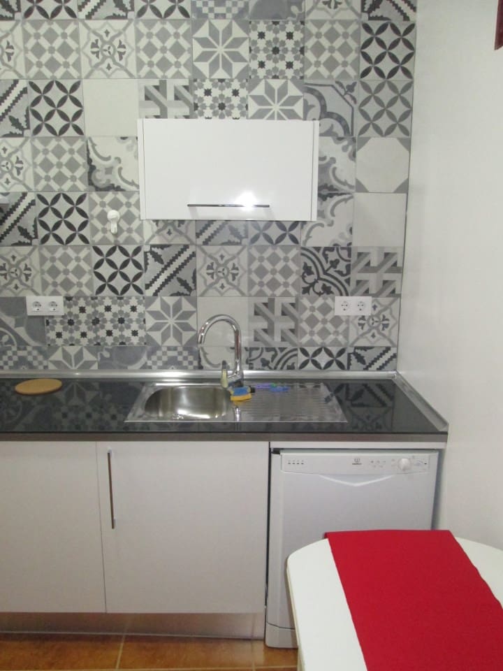 3 soveværelse Lejlighed til leje i Sevilla by - € 1.400 (Ref: 4042257)