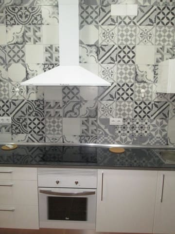 3 soveværelse Lejlighed til leje i Sevilla by - € 1.400 (Ref: 4042257)