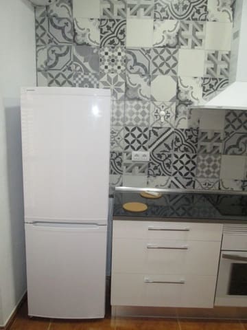 3 soveværelse Lejlighed til leje i Sevilla by - € 1.400 (Ref: 4042257)