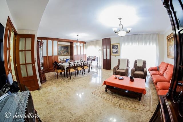 4 soveværelse Lejlighed til leje i Sevilla by med garage - € 2.500 (Ref: 4511501)