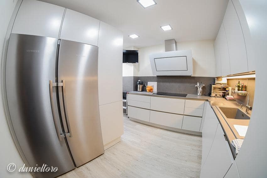 Appartement de 4 chambres à louer à Seville ville avec garage - 2 500 € (Ref: 4511501)