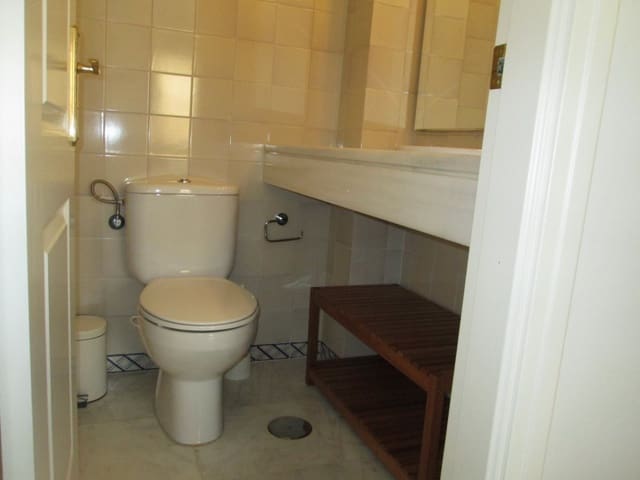 Yksiö vuokrattavana paikassa Feria, Sevilla kaupunki - 650 € (Ref: 4823114)