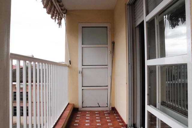 4 soverom Leilighet til leie i Sevilla by med garasje - € 1 350 (Ref: 5010861)