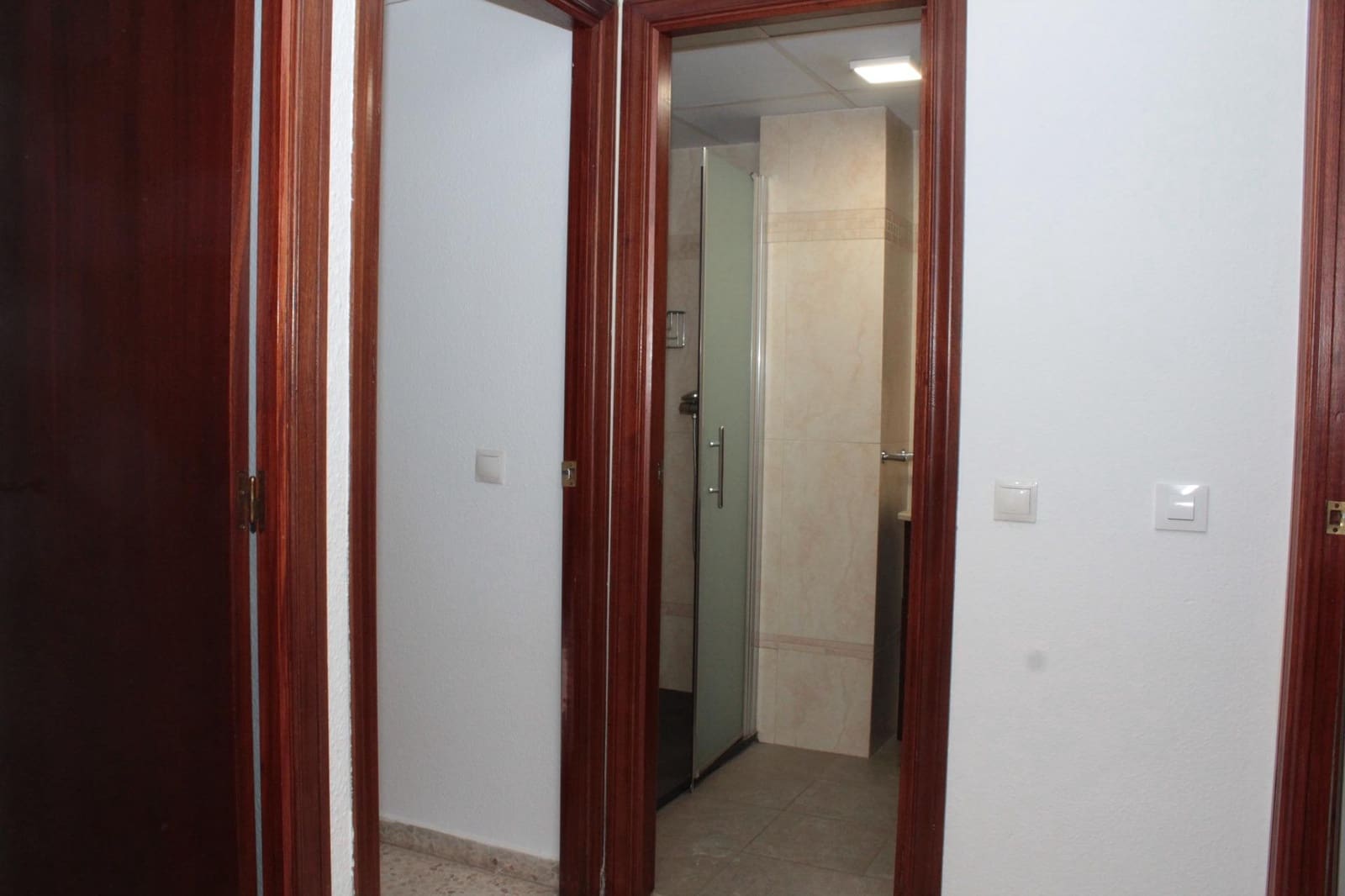 4 soverom Leilighet til leie i Sevilla by med garasje - € 1 350 (Ref: 5010861)