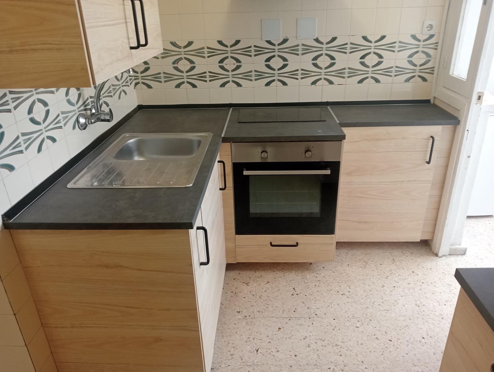 3 sypialnia Mieszkanie do wynajęcia w Miasto Sewilla - 900 € (Ref: 5564843)