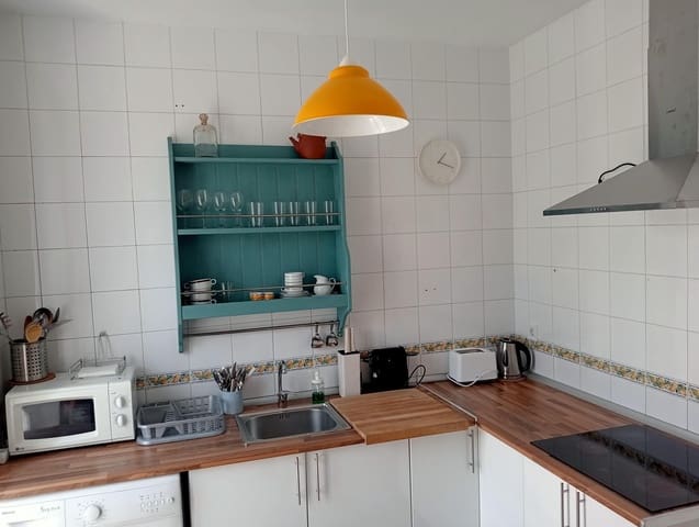 2 soverom Leilighet til leie i Sevilla by - € 1 100 (Ref: 6174606)