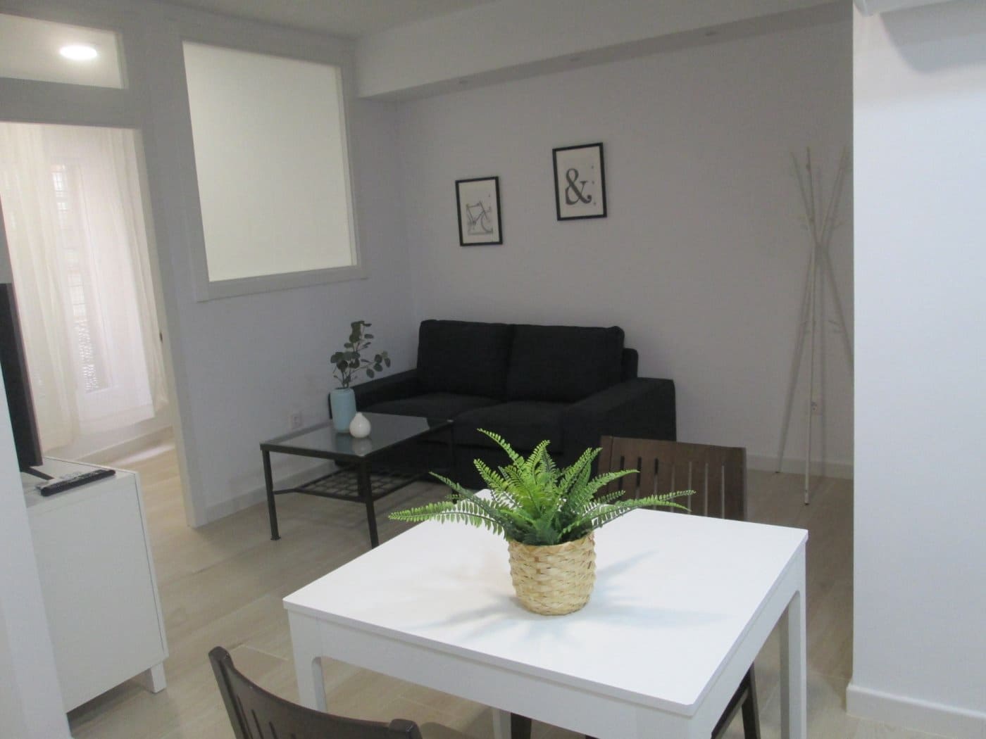 2 sovrum Lägenhet att hyra i Sevilla stad - 800 € (Ref: 6174631)