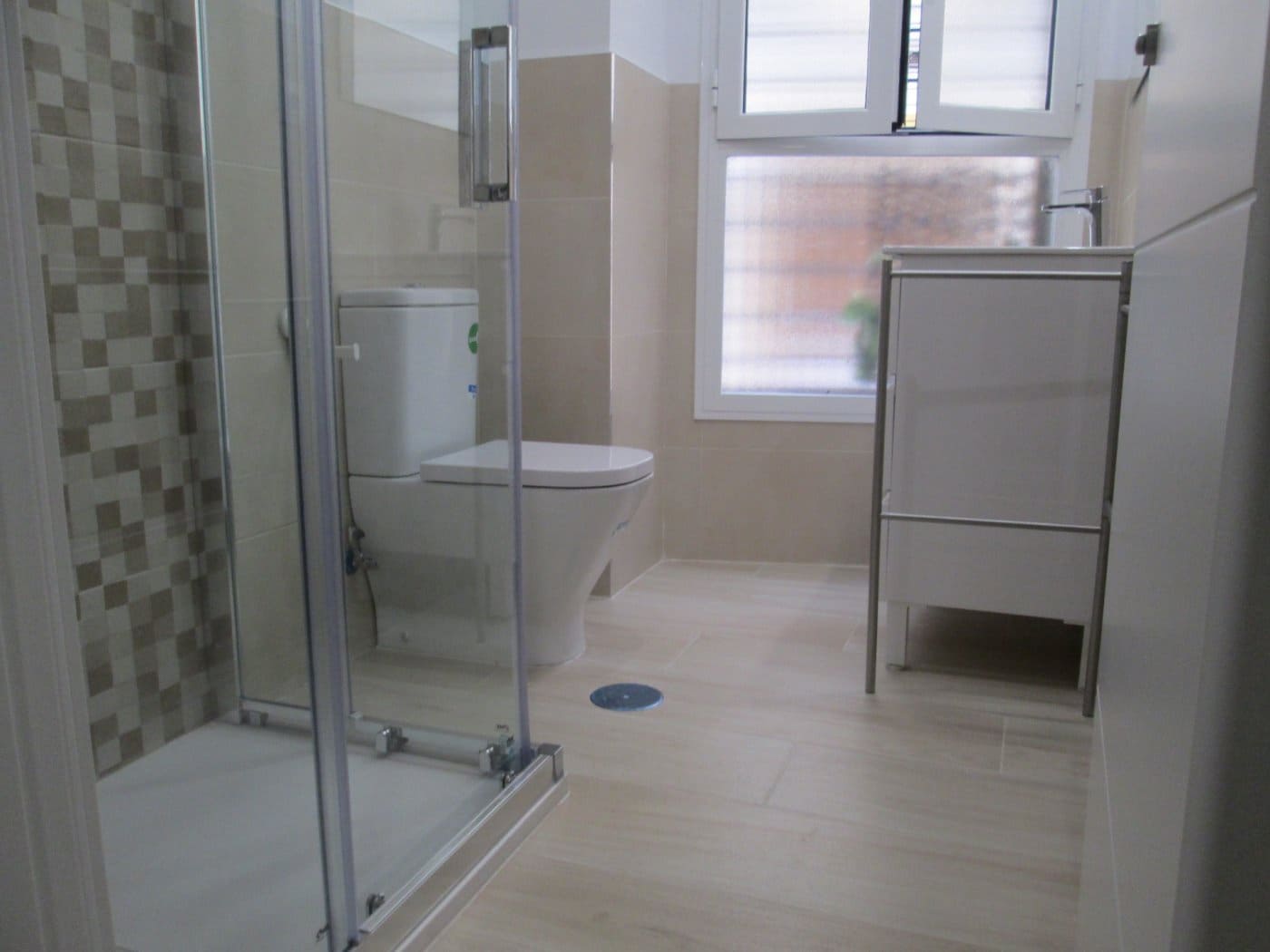 2 sovrum Lägenhet att hyra i Sevilla stad - 800 € (Ref: 6174631)