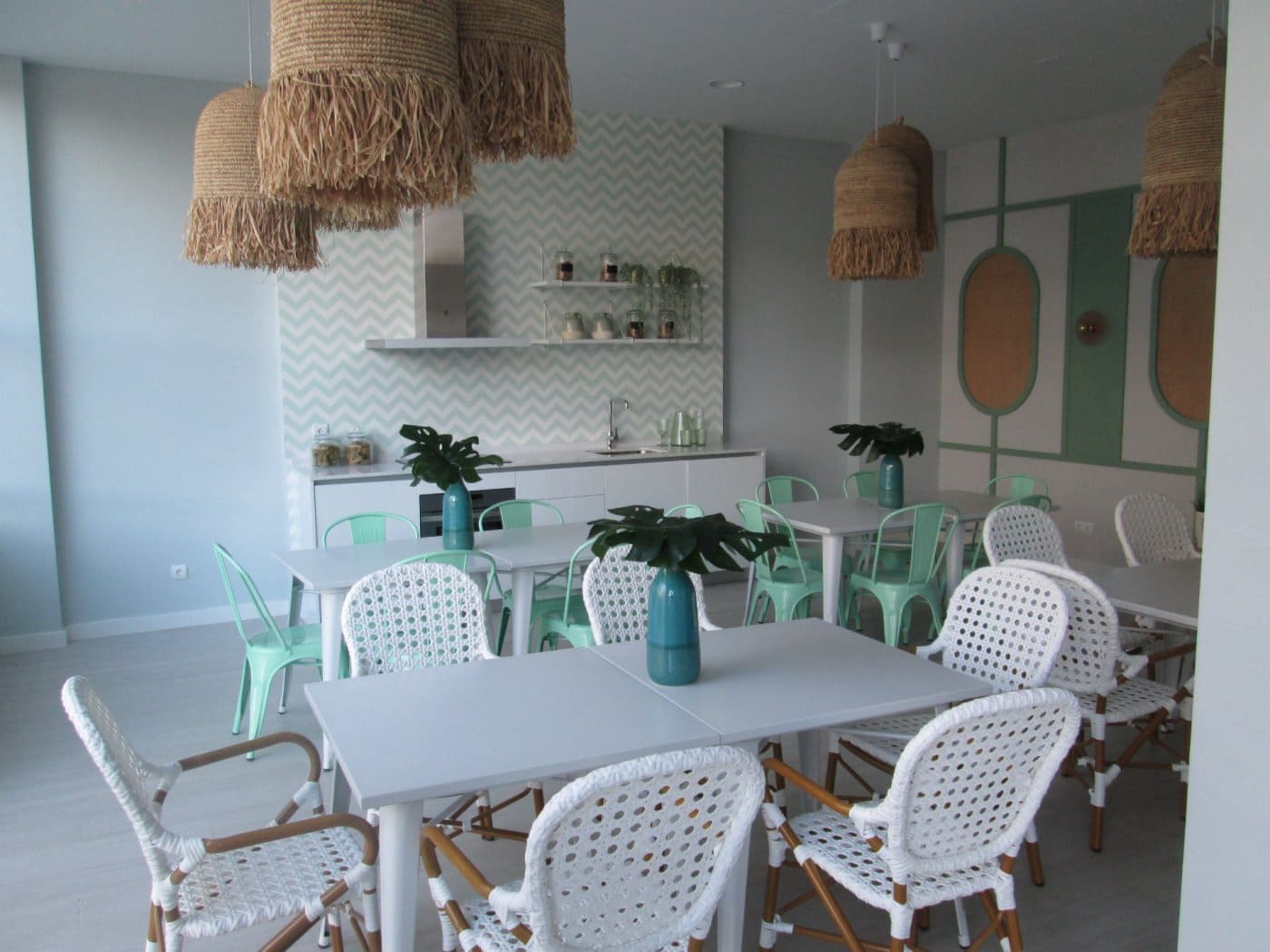 3 sovrum Lägenhet att hyra i Sevilla stad med pool garage - 1 150 € (Ref: 6491313)