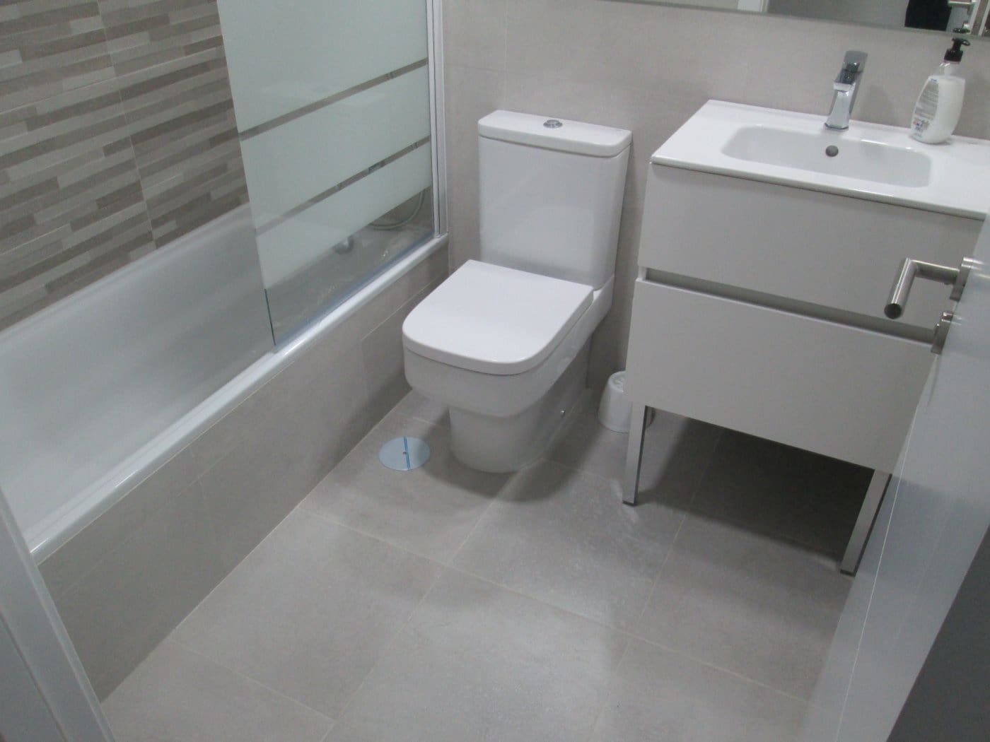 3 sovrum Lägenhet att hyra i Sevilla stad med pool garage - 1 150 € (Ref: 6491313)