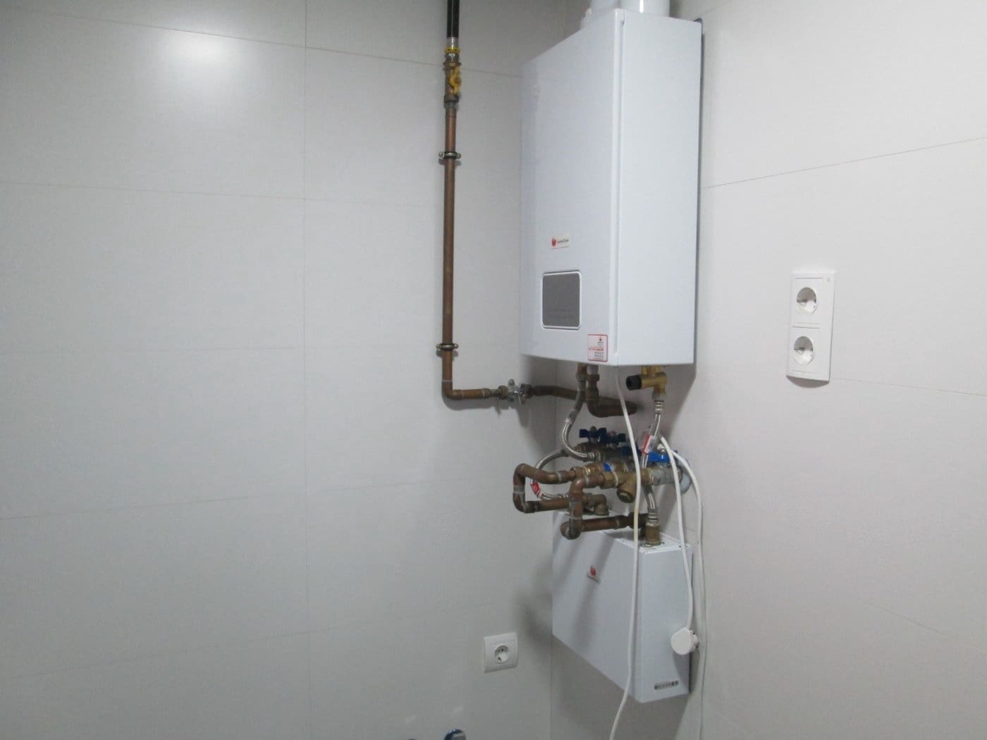 3 sovrum Lägenhet att hyra i Sevilla stad med pool garage - 1 150 € (Ref: 6491313)