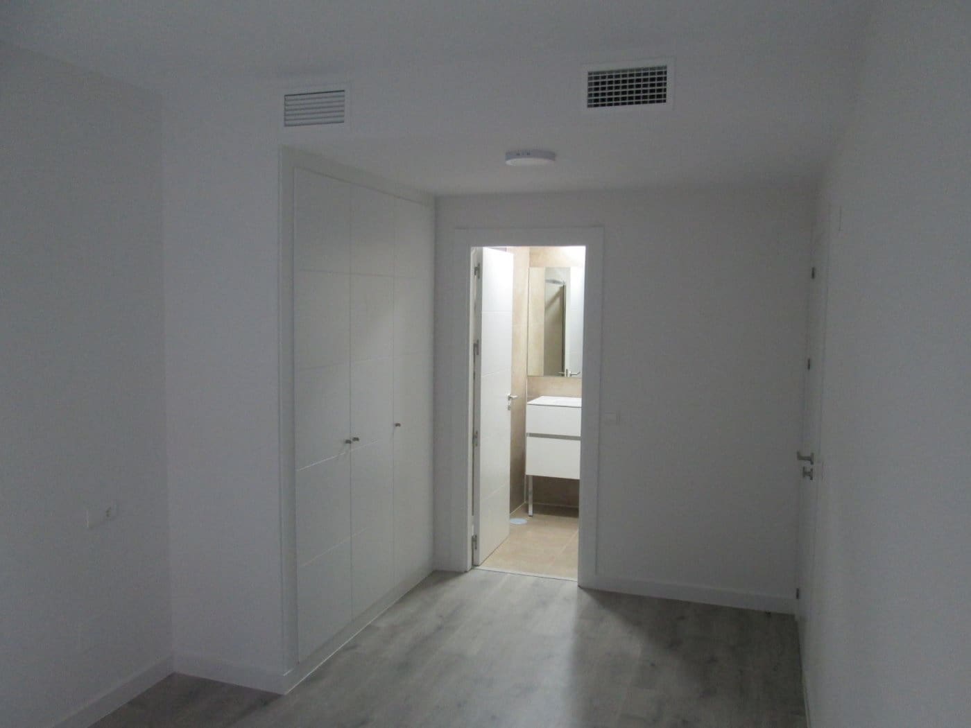 3 sovrum Lägenhet att hyra i Sevilla stad med pool garage - 1 150 € (Ref: 6491313)
