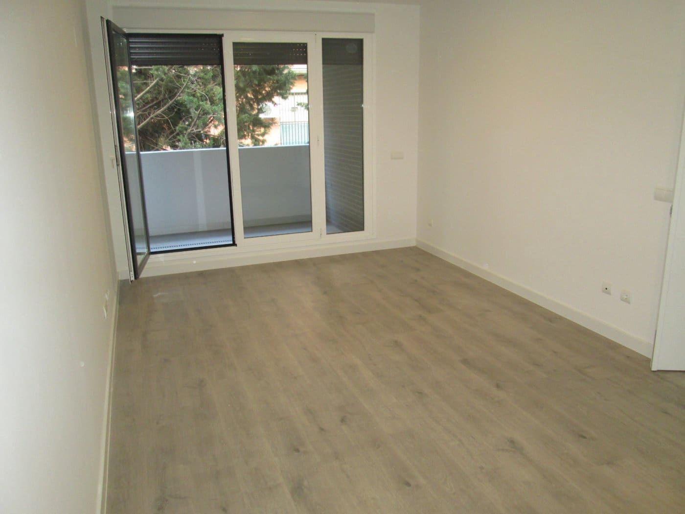 3 sovrum Lägenhet att hyra i Sevilla stad med pool garage - 1 150 € (Ref: 6491313)