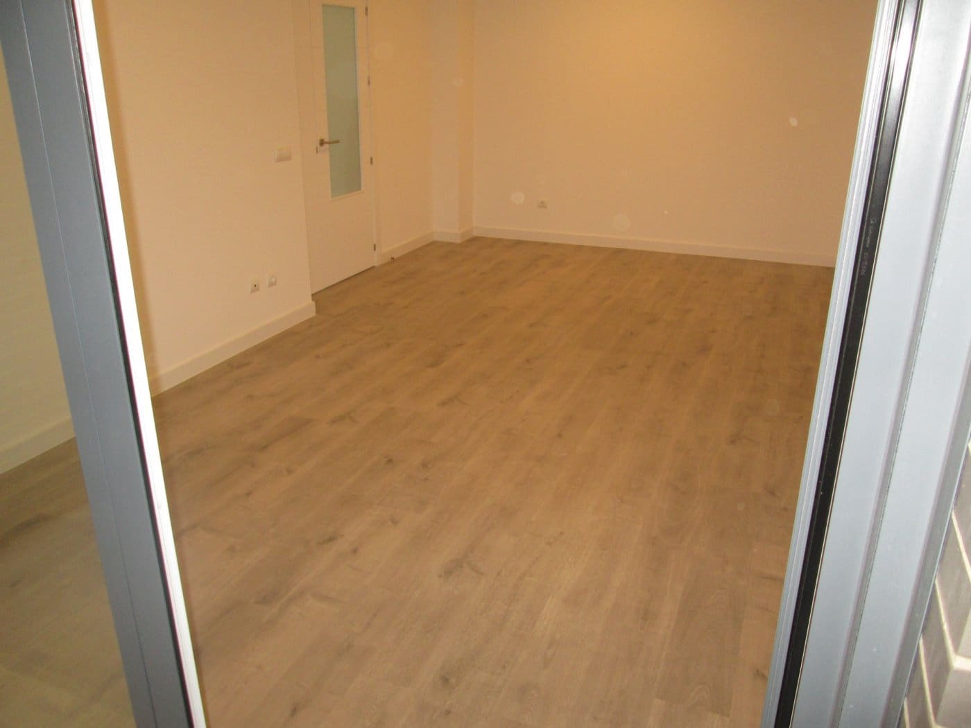 3 sovrum Lägenhet att hyra i Sevilla stad med pool garage - 1 150 € (Ref: 6491313)