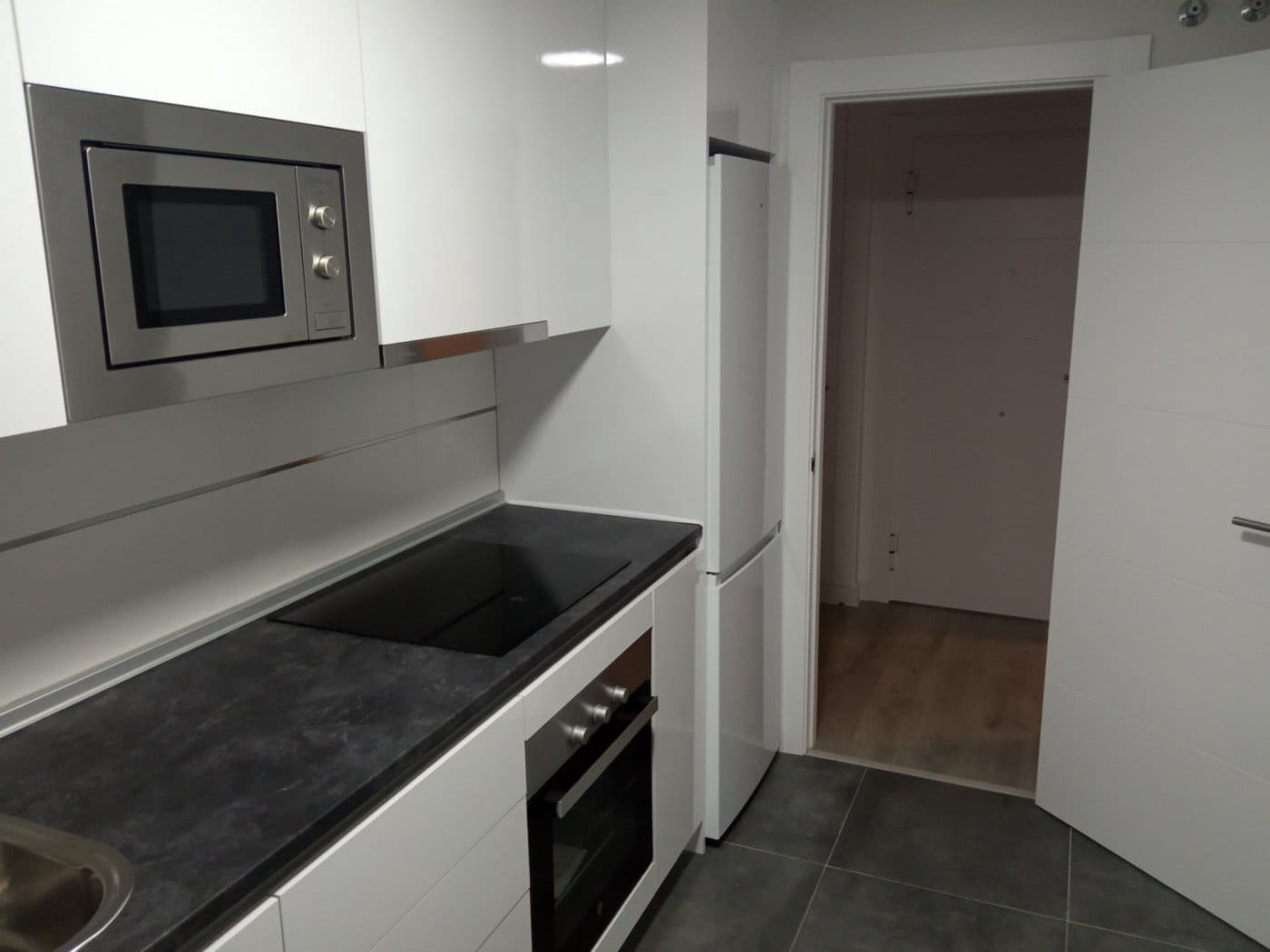 3 sovrum Lägenhet att hyra i Sevilla stad med pool garage - 1 150 € (Ref: 6491313)